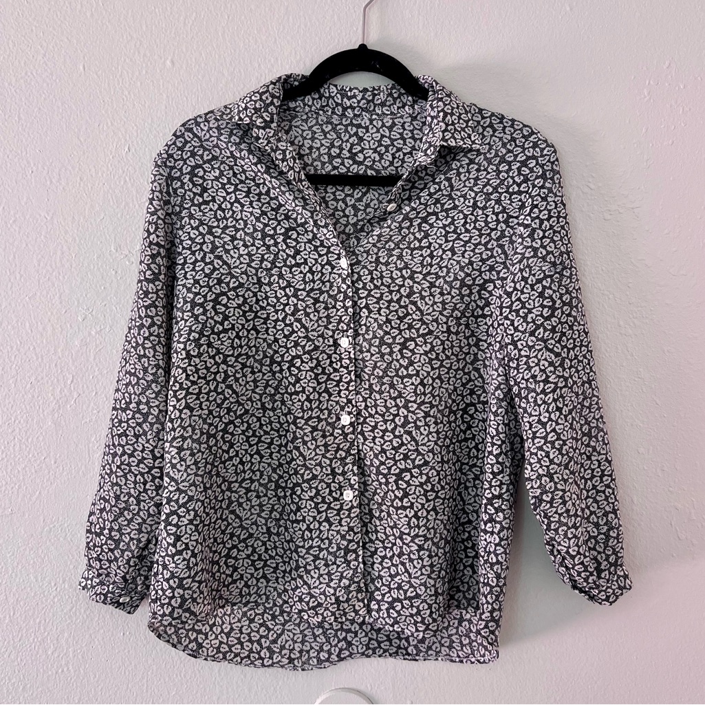 Leaf Patterned Button Up Size S/M